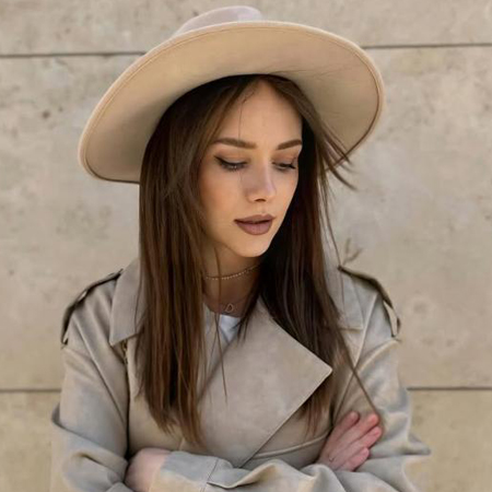 Instagram網(wǎng)紅推廣:俄羅斯時(shí)尚服飾護(hù)膚好物分享尾部博主