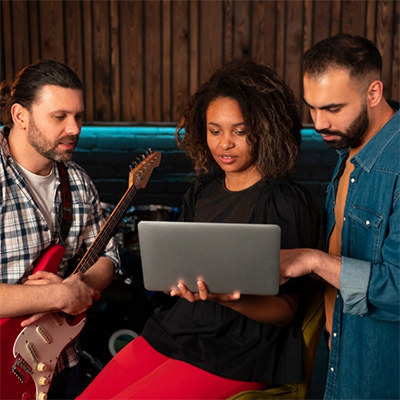 海外網(wǎng)紅費(fèi)用：影響因素與營銷策略