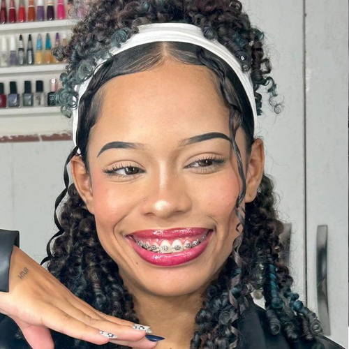 TikTok網(wǎng)紅:巴西發(fā)型護理類達人