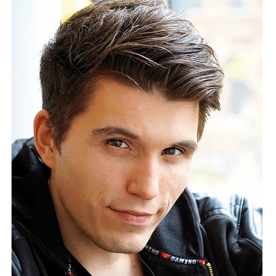 三大海外網(wǎng)紅營(yíng)銷(xiāo)平臺(tái)的優(yōu)劣勢(shì)對(duì)比分析