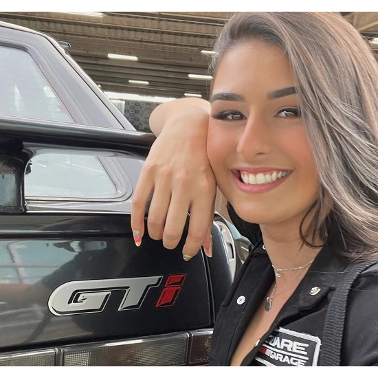 YouTube紅人在新能源汽車行業(yè)宣傳中的作用