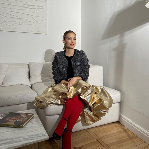 Instagram網(wǎng)紅:俄羅斯全球旅行頭部博主推廣