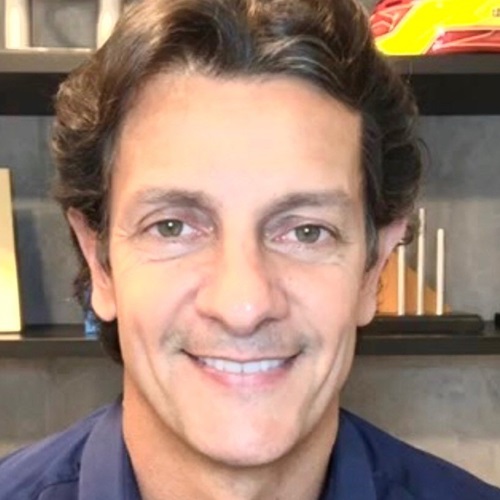 Instagram網(wǎng)紅營(yíng)銷:巴西知名賽車測(cè)試員/主持人腰部博主